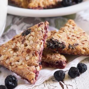 Cookies avoine-noisettes-myrtilles