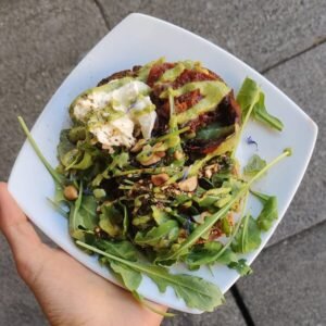 Les recettes de Justin : Straciatella Caprese Avocado Toast